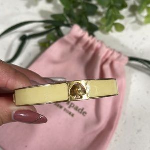 ♠️ Kate Spade Gold & Ivory Bangle